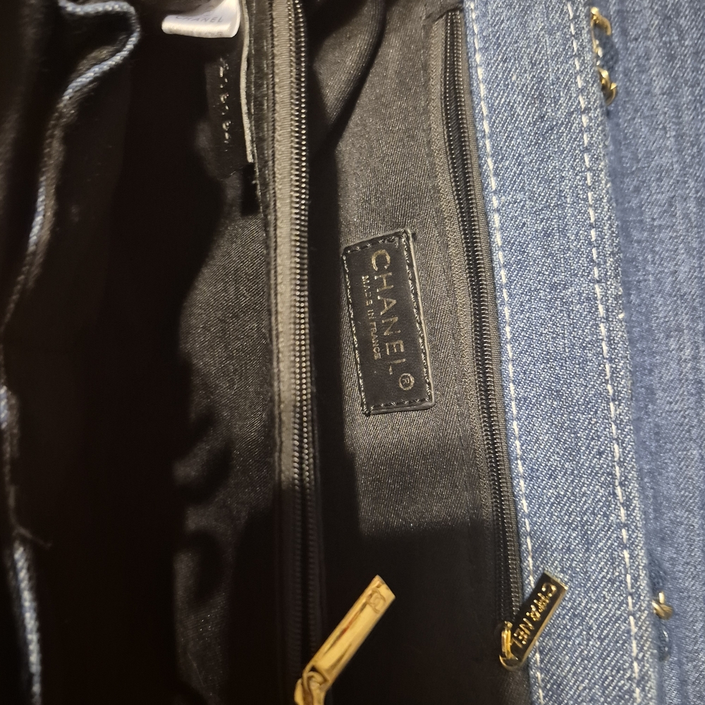 CHANEL Denim Blue Shoulder Bag - Picture 4 of 8